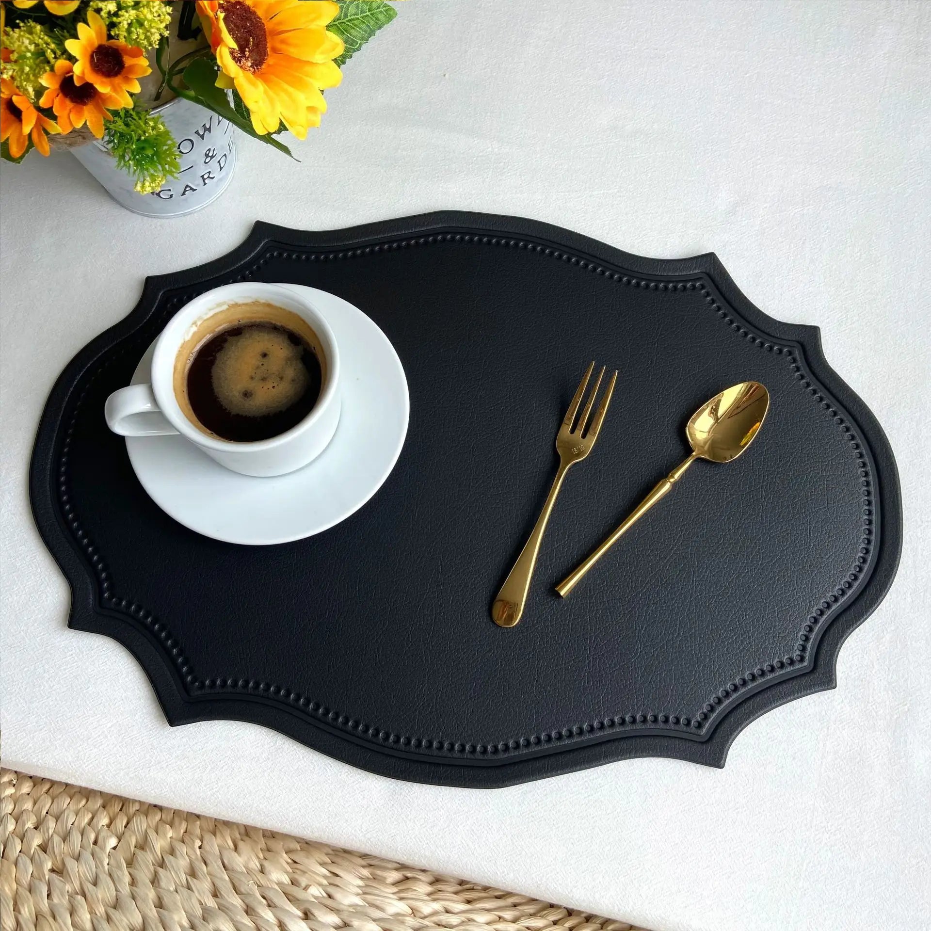 1/4/6-Piece PU Faux Leather Placemat Set – Luxury Dining Table Mats for Kitchen, Cafe & Home